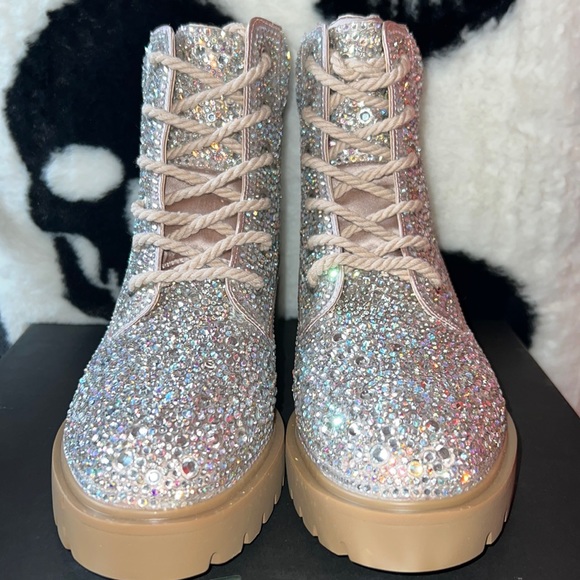 BNIBNW Betsey Johnson Hudson Rhinestone Boots 7.5 - Picture 1 of 5